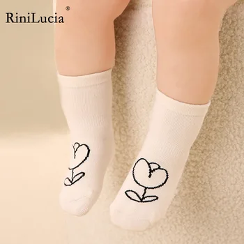 RiniLucia 5 זוגות/מאוד חמוד לילדים גרביים 2023 תינוק חדש בנות לנשימה רכה גרביים פרחוניים מכתב נקודה ילדים גרב אביזרים